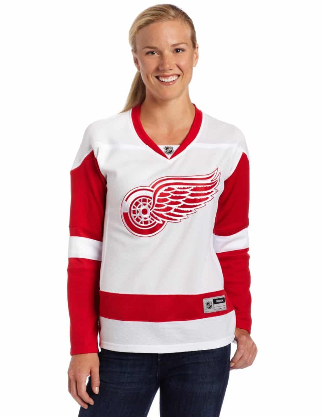 ladies red wings jersey