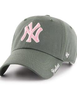 New York Yankees Women's 47 Brand Moss Pink Miata Clean Up Hat
