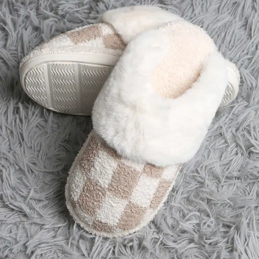 Checkered Faux Fur Cuff Women's Beige Mule Luxury Soft Slippers - Image 3